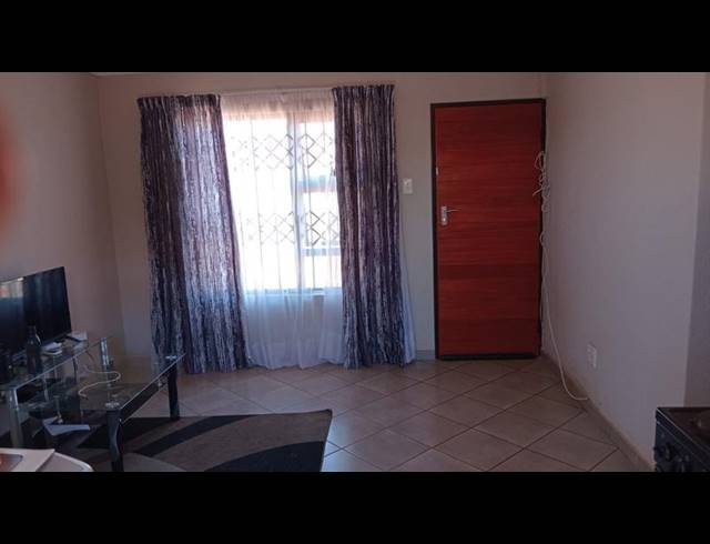 2 BEDROOM HOUSE FOR SALE IN WILFORDON